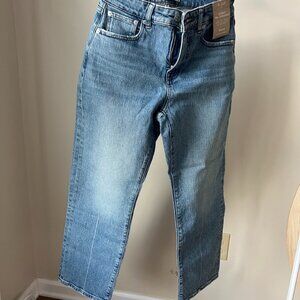 *NWT* Madewell The Petite Curvy '90s Straight Jean